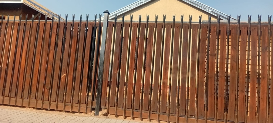 3 Bedroom Property for Sale in Mabopane Unit X North West